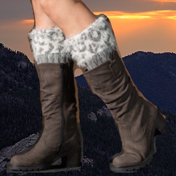 SNOW LEOPARD GRAY & WHITE KNIT BOOT CUFFS/TOPPERS - Picture 1 of 5